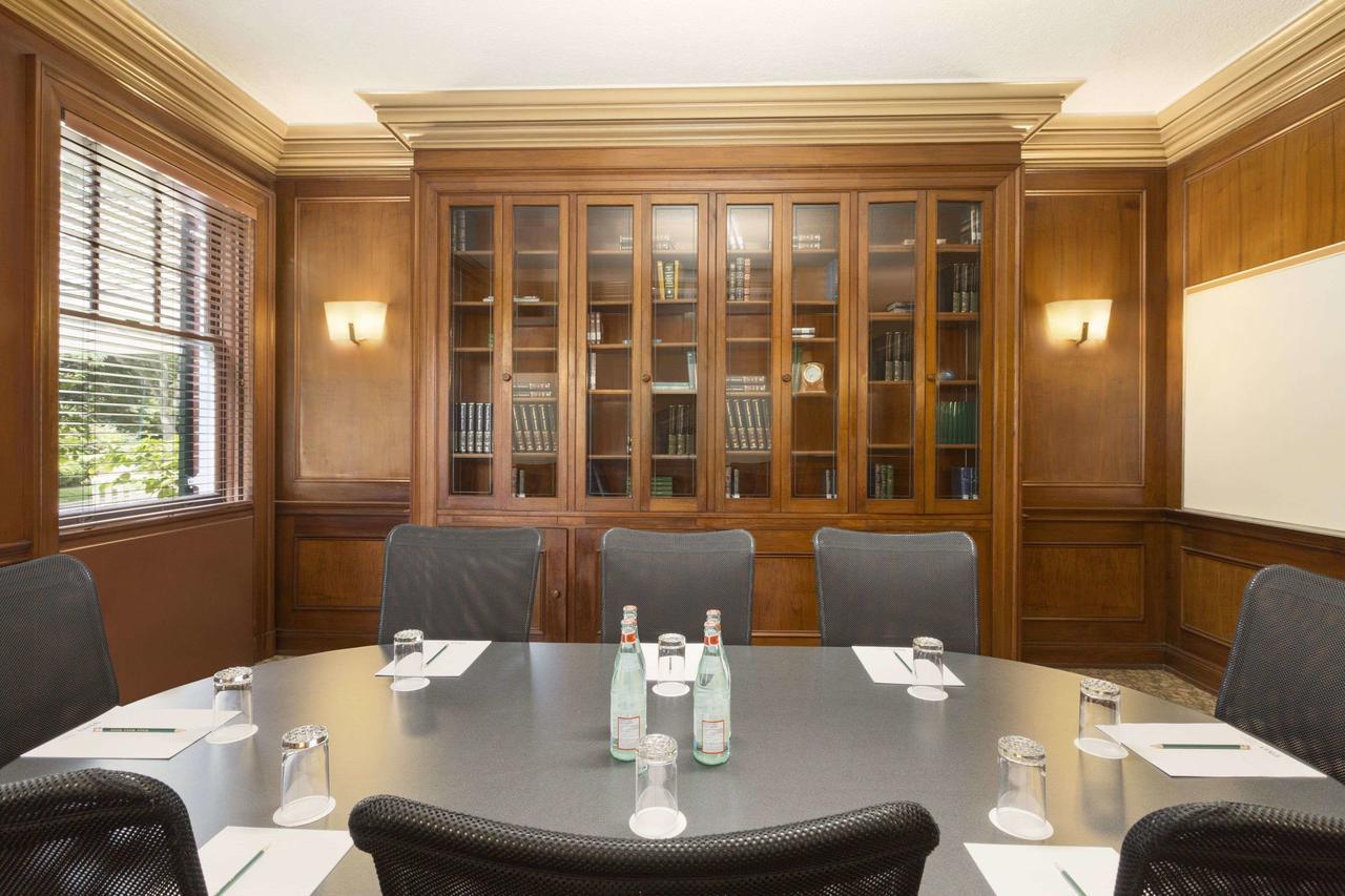 Ivey Spencer Leadership Centre Otel Londra Dış mekan fotoğraf